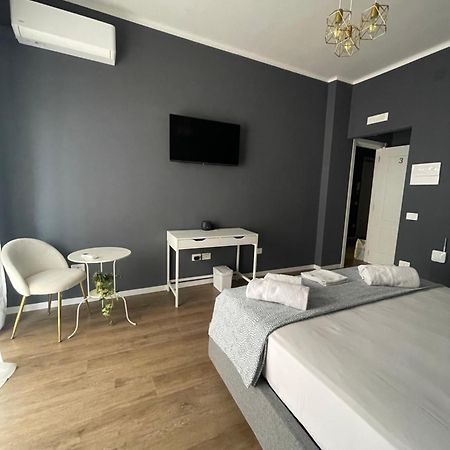 Isvi Bari Comfort Rooms Kültér fotó