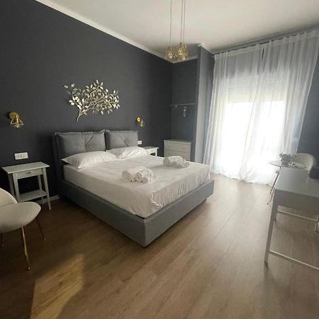 Isvi Bari Comfort Rooms Kültér fotó