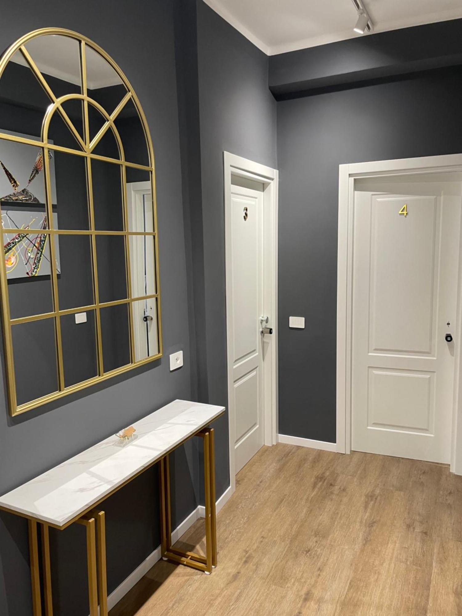 Isvi Bari Comfort Rooms Kültér fotó