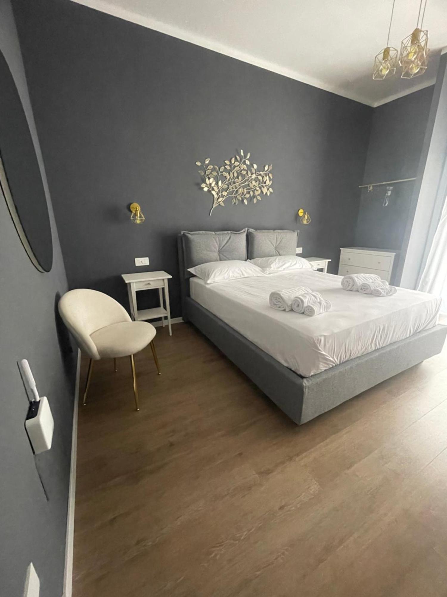 Isvi Bari Comfort Rooms Kültér fotó
