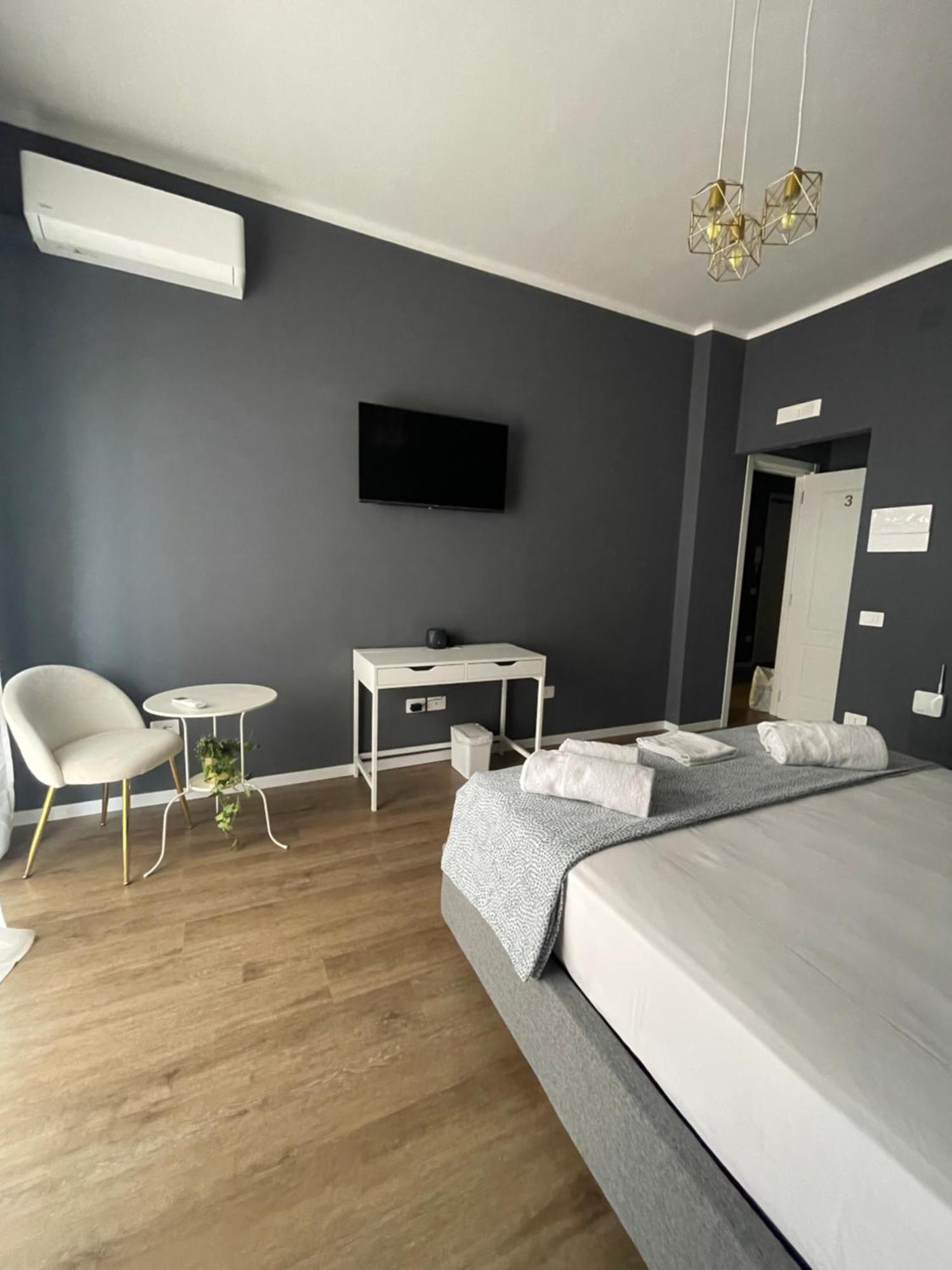 Isvi Bari Comfort Rooms Kültér fotó