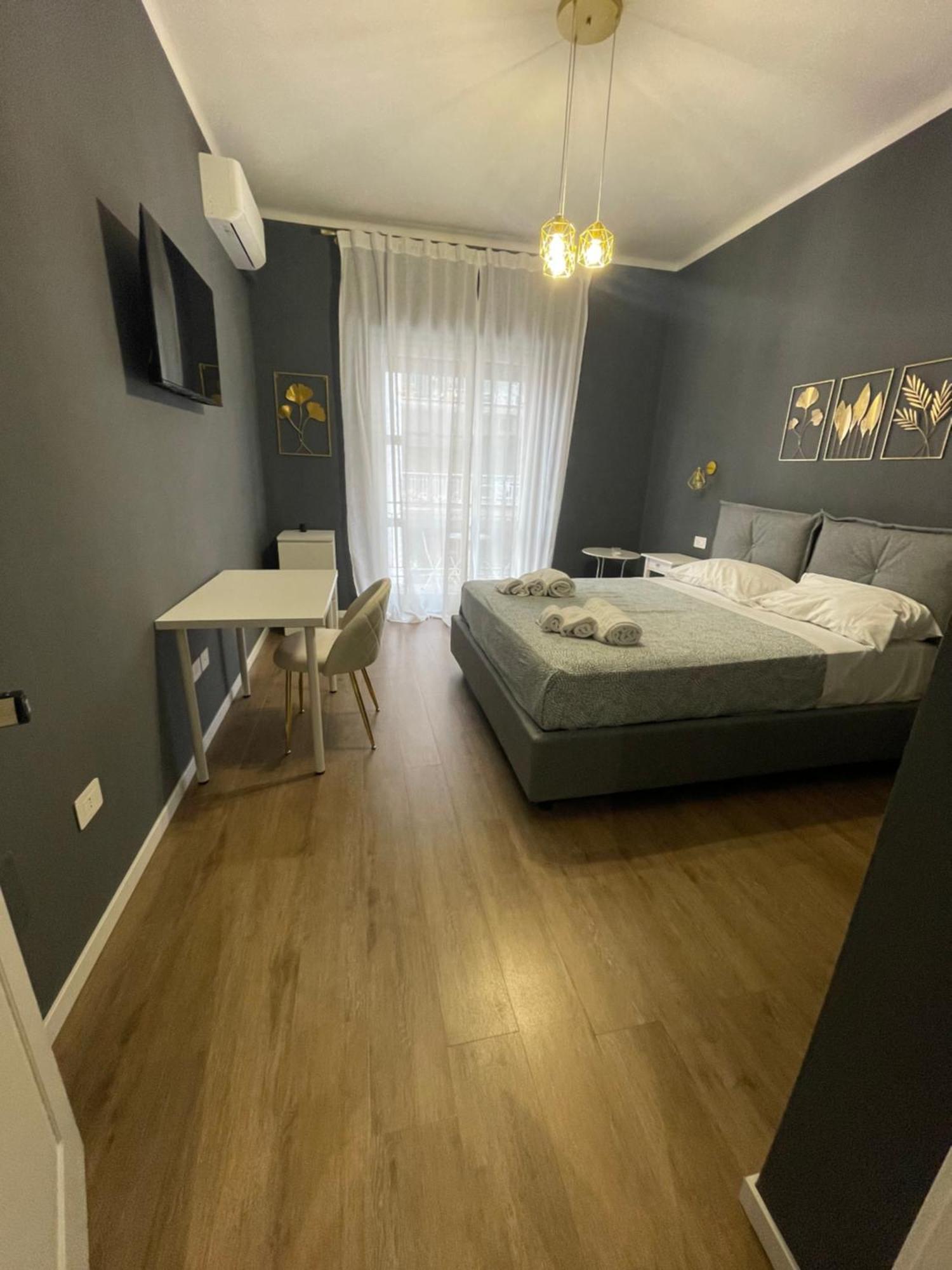 Isvi Bari Comfort Rooms Kültér fotó