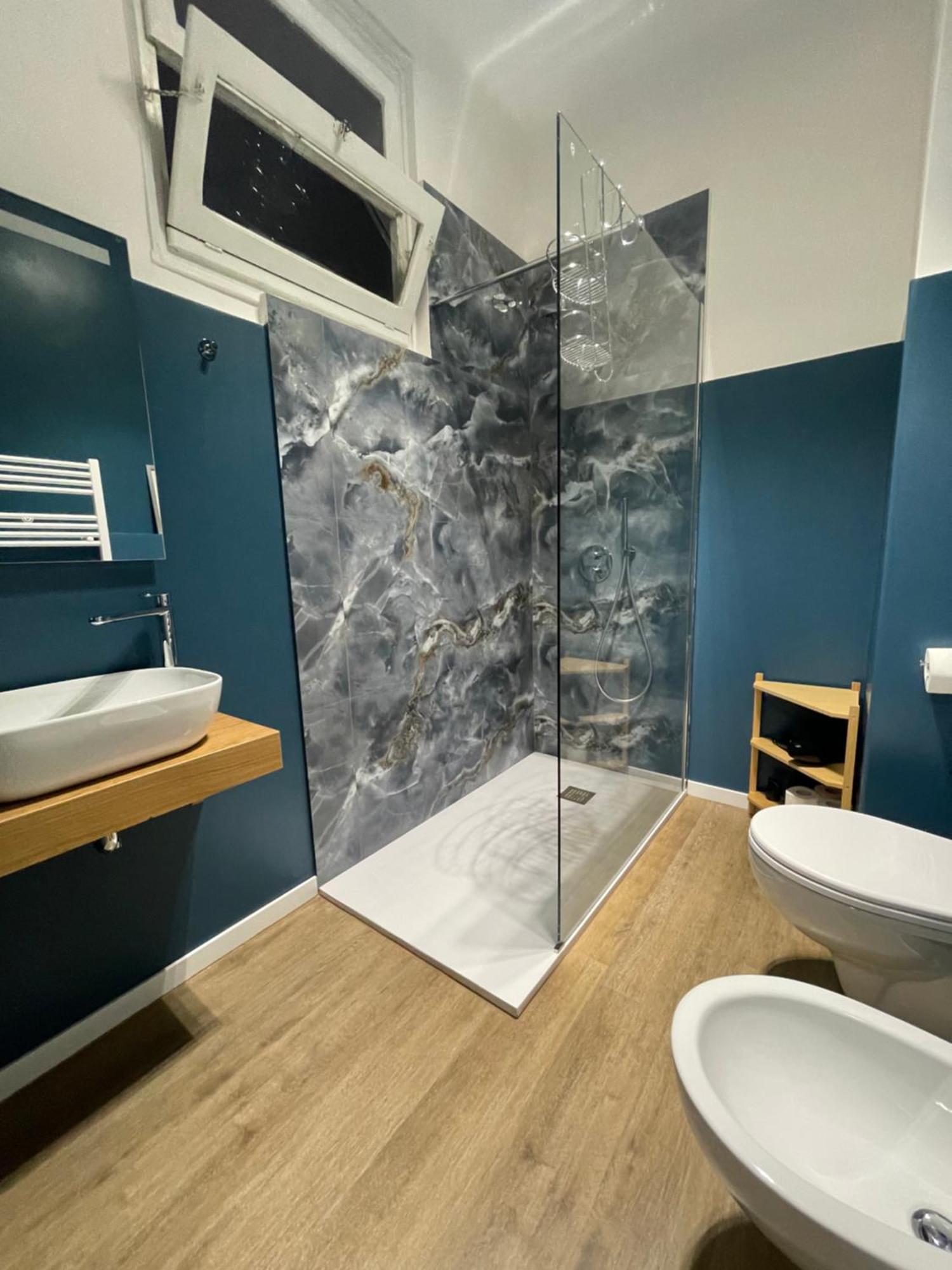 Isvi Bari Comfort Rooms Kültér fotó